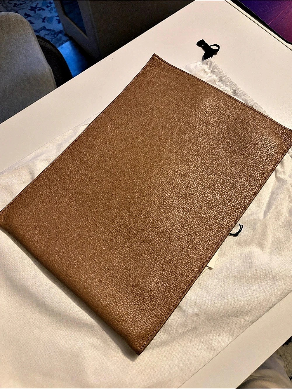 Cuyana System Laptop Sleeve in Brown - Picture 4 of 7